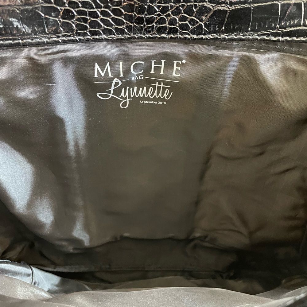 Miche Prima Lynnette Shell September 2010 EUC - Picture 5 of 5